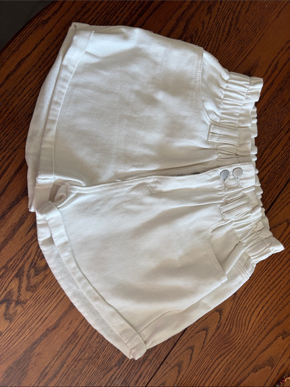 SHEIN White High-Waist Elastic Waistband Shorts